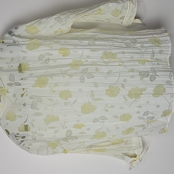 M COLLECTION WOMEN'S SHEER LONG SLEEVE BUTTON DOWN COLLARED FLORAL TOP PETITE 14 - Picture 7 of 10